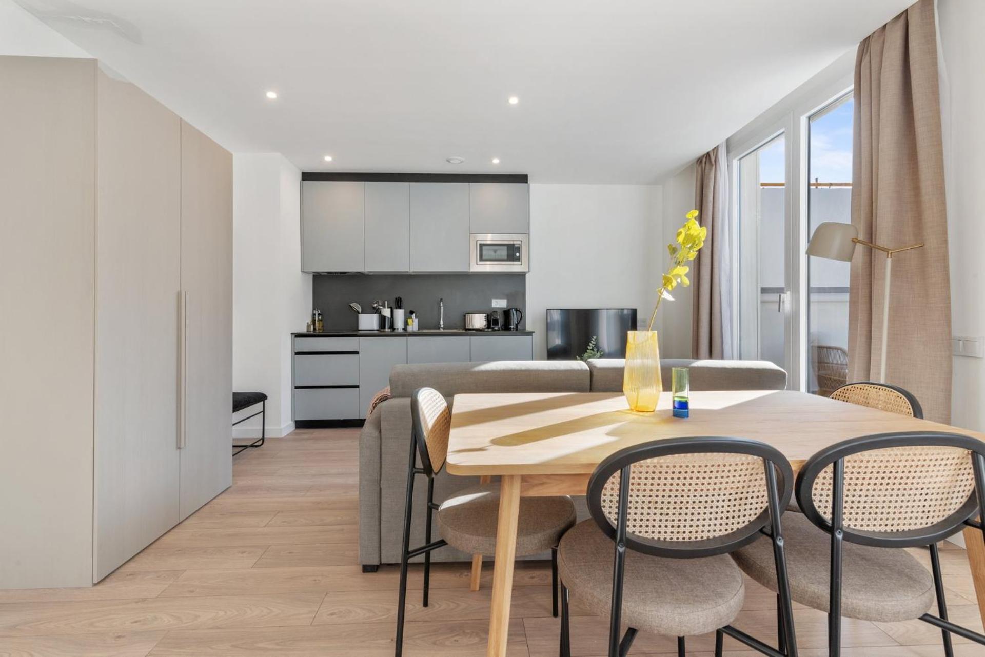 Limehome Valencia Carrer Del Pare Palau I Quer Экстерьер фото