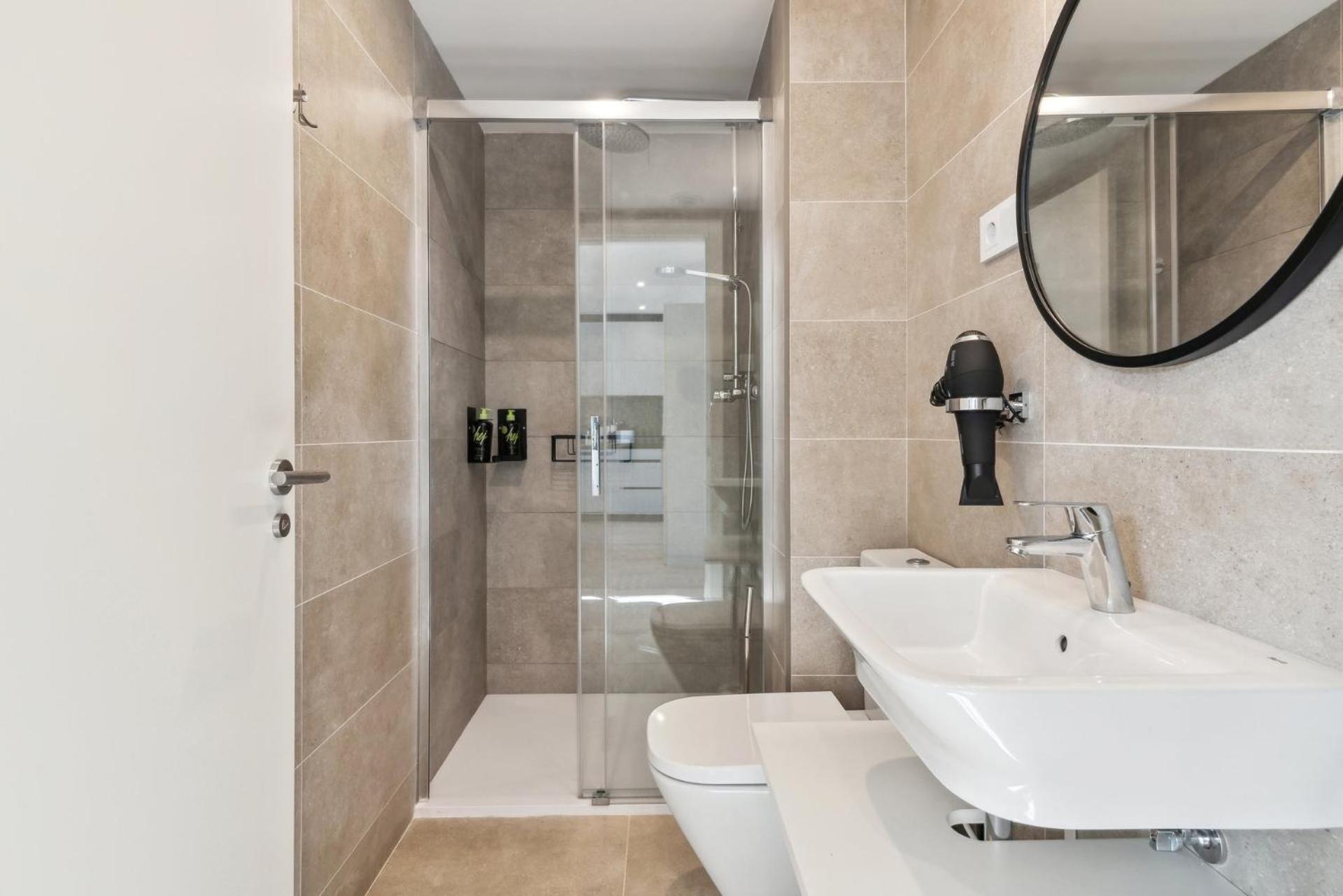 Limehome Valencia Carrer Del Pare Palau I Quer Экстерьер фото