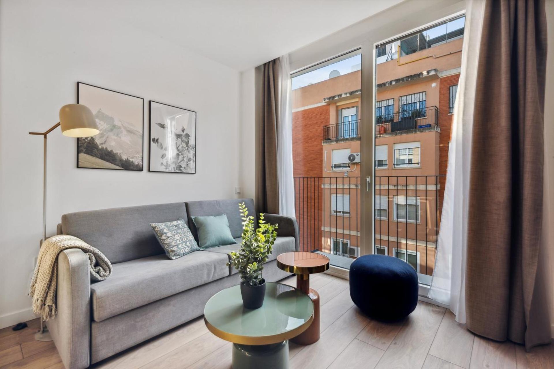 Limehome Valencia Carrer Del Pare Palau I Quer Экстерьер фото