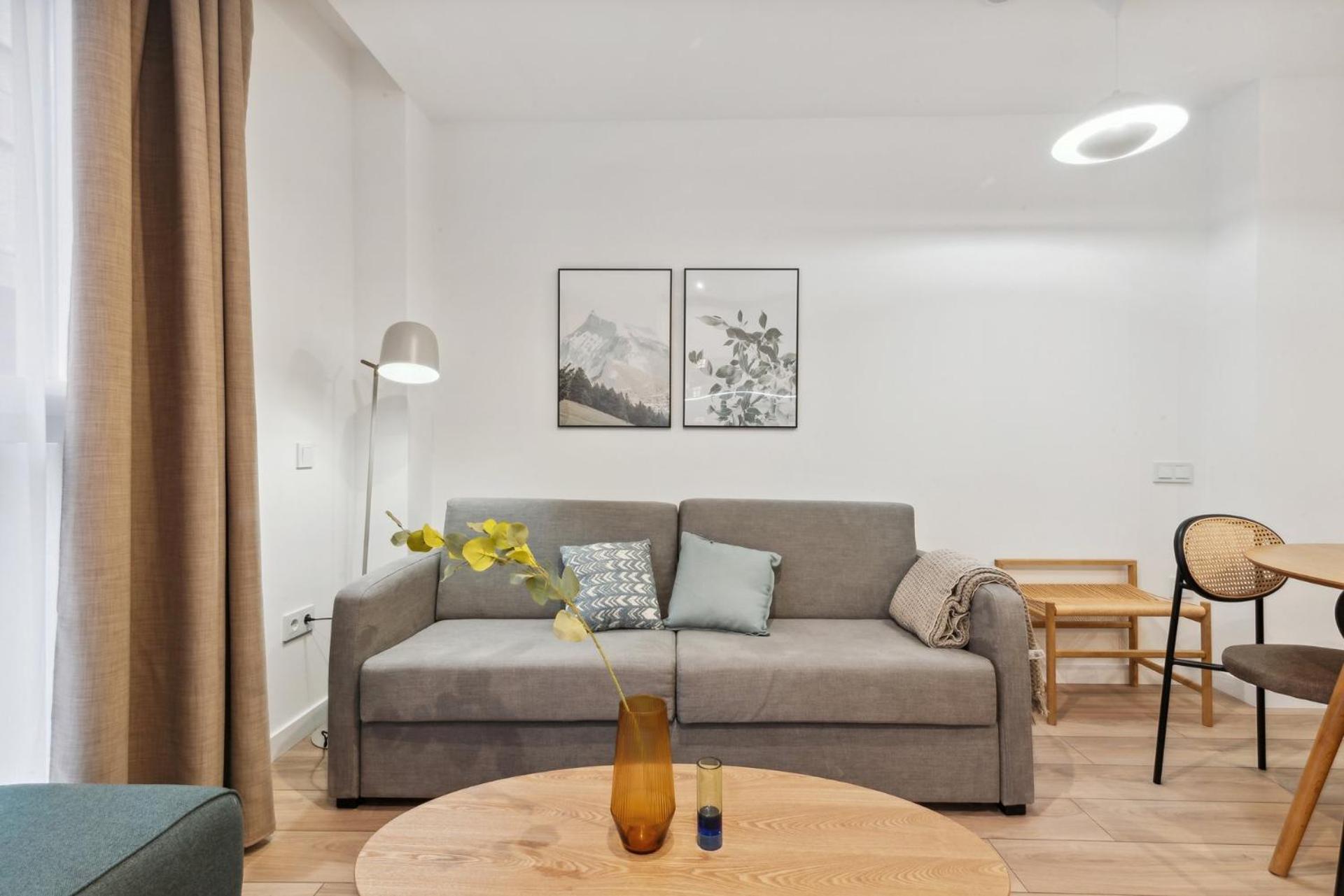 Limehome Valencia Carrer Del Pare Palau I Quer Экстерьер фото