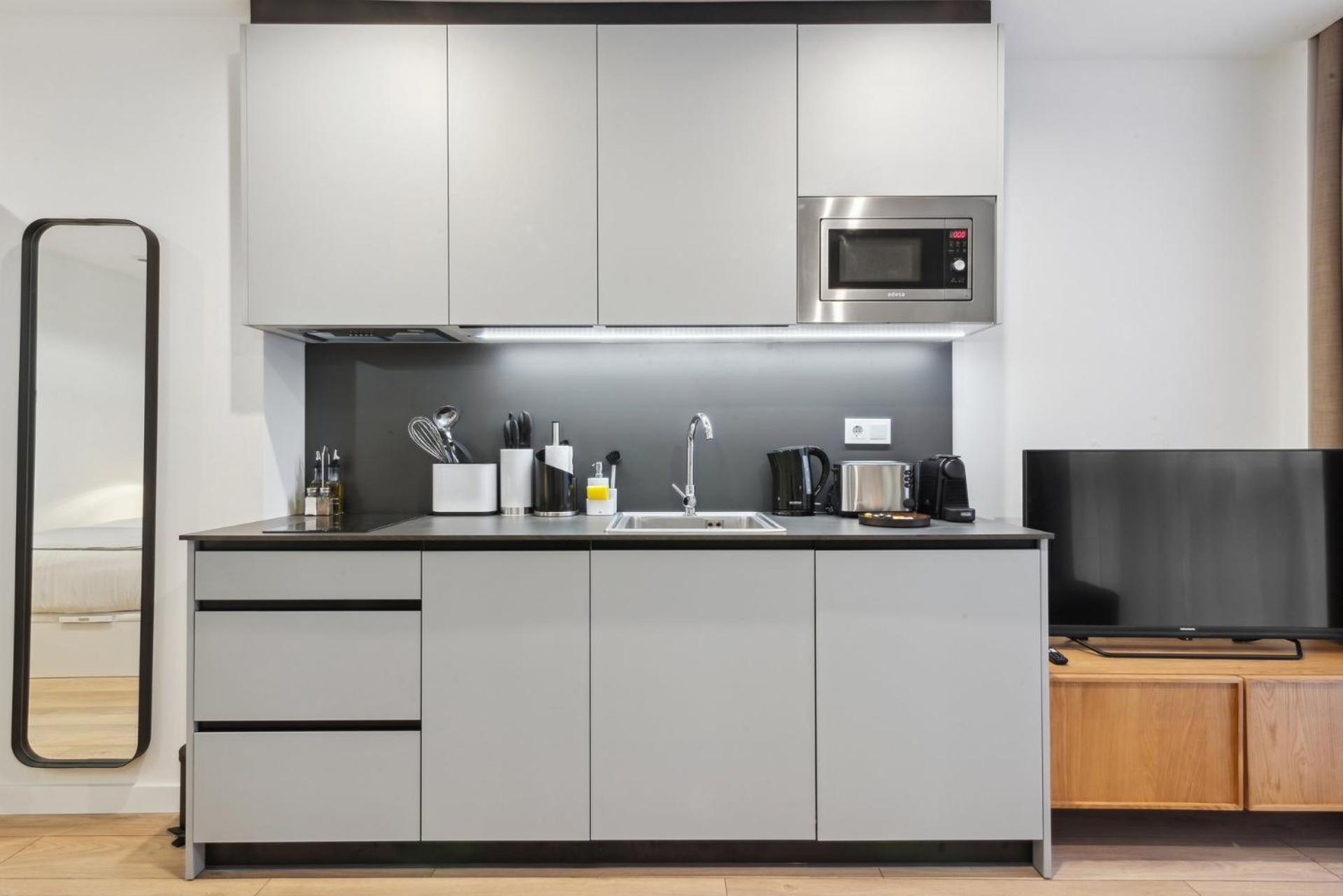 Limehome Valencia Carrer Del Pare Palau I Quer Экстерьер фото
