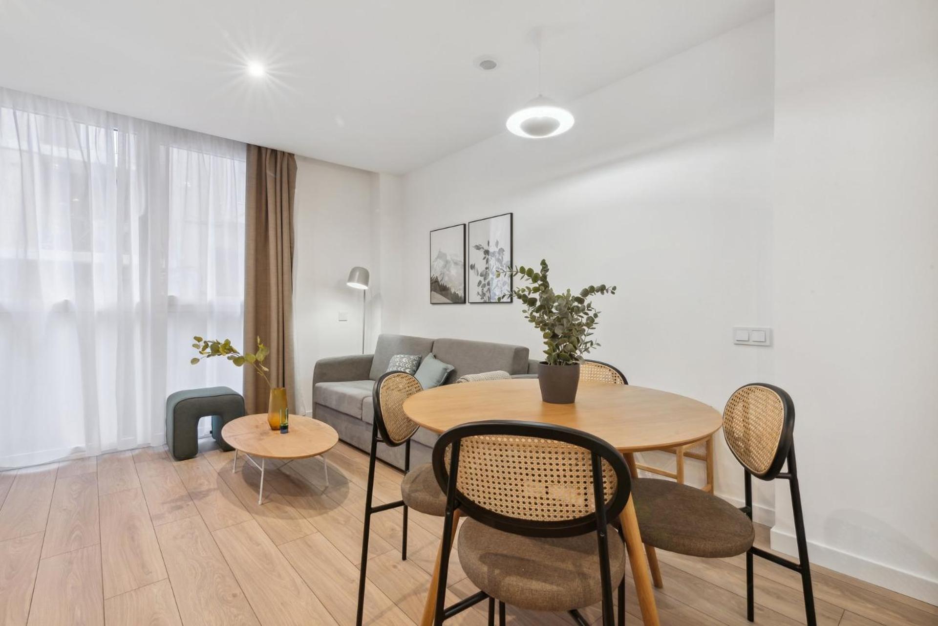 Limehome Valencia Carrer Del Pare Palau I Quer Экстерьер фото