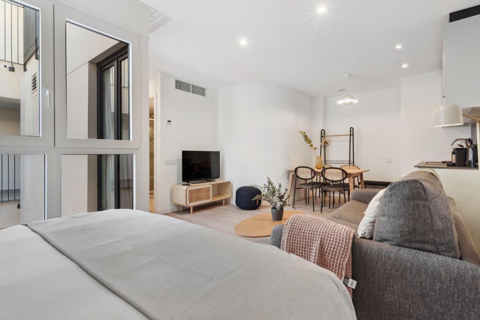 Limehome Valencia Carrer Del Pare Palau I Quer Экстерьер фото